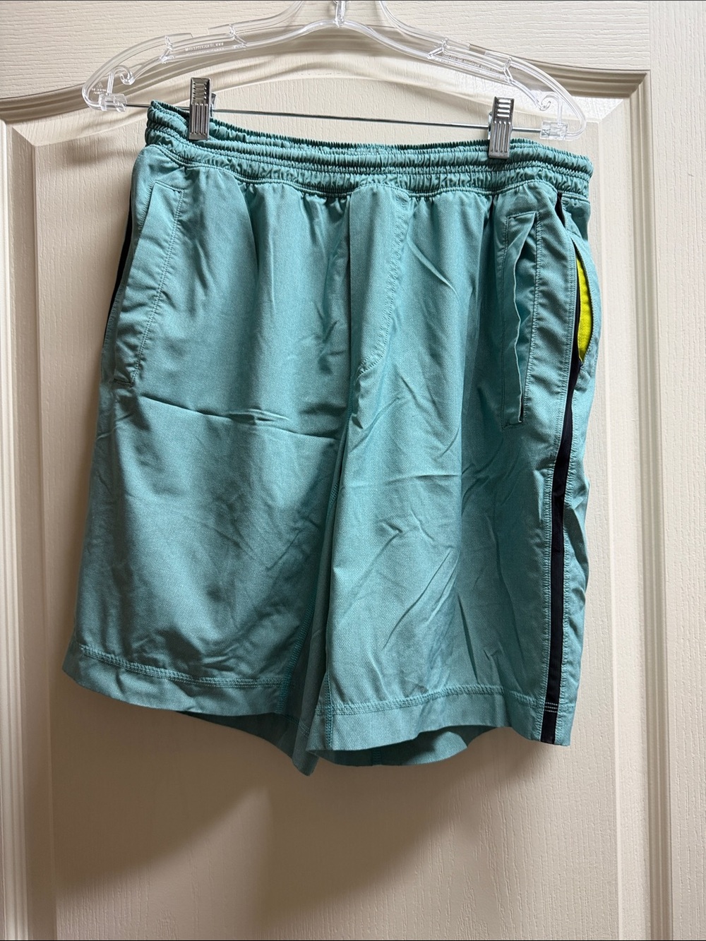 Men's lululemon pacemaker shorts 7 inch